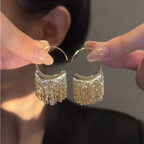 New 18k Gold Fringe Earrings, Stamped - Picture 1 of 7